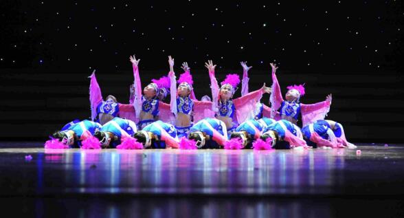 少儿拉丁舞和中国舞有什么区别?